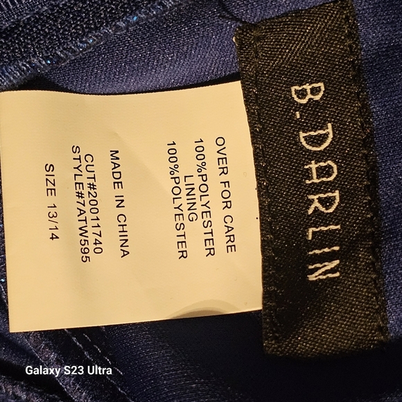 Juniors' Glitter-Knit  Skater Party Dress - Picture 11 of 13